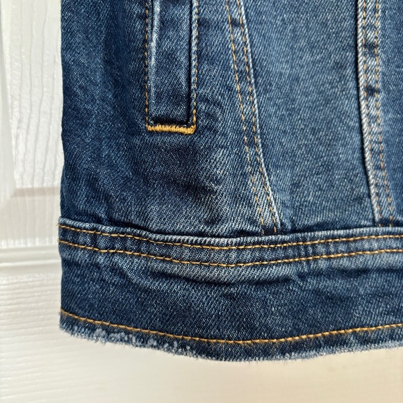 Universal Thread Jean Jacket - Picture 11 of 16